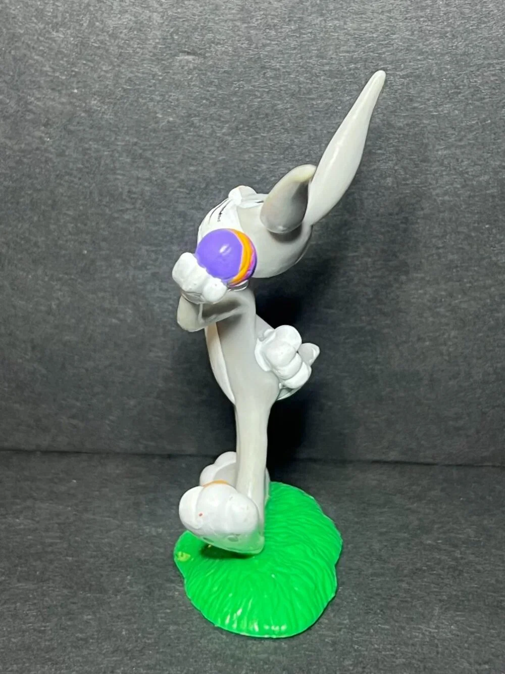 Vintage 1994 Warner Brothers Applause Easter Bugs Bunny Figurine w/ Eggs 3.5